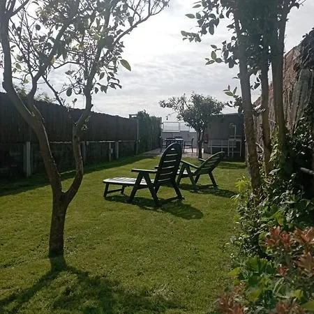 Vivienda Con Jardin Y Acceso A Pequena Playa * O Grove