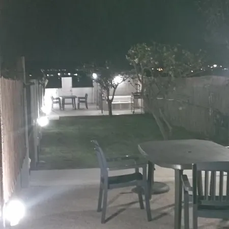 Vivienda Con Jardin Y Acceso A Pequena Playa Apartamento O Grove