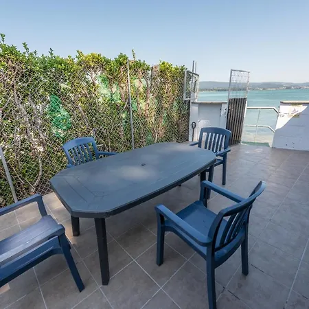 Vivienda Con Jardin Y Acceso A Pequena Playa Apartamento