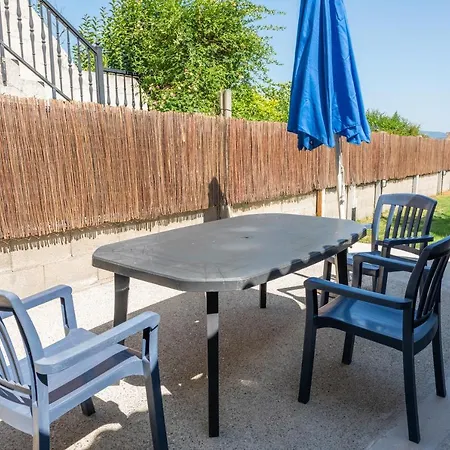 Apartment Vivienda Con Jardin Y Acceso A Pequena Playa *