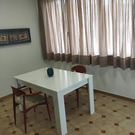 Vivienda Con Jardin Y Acceso A Pequena Playa