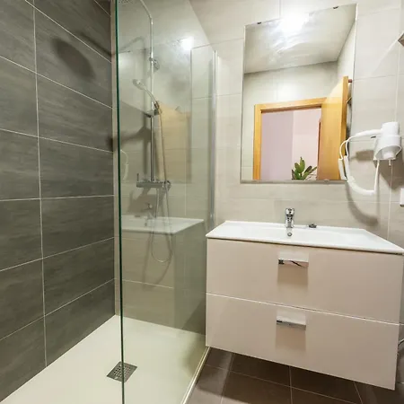 Apartment Vivienda Con Jardin Y Acceso A Pequena Playa *
