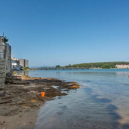 Apartamento Vivienda Con Jardin Y Acceso A Pequena Playa O Grove