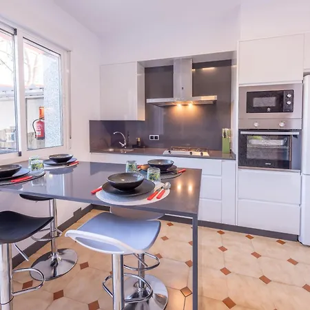 Apartamento Vivienda Con Jardin Y Acceso A Pequena Playa *