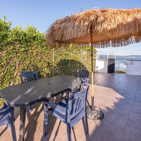 Vivienda Con Jardin Y Acceso A Pequena Playa Apartamento *