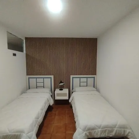 Vivienda Con Jardin Y Acceso A Pequena Playa Apartamento O Grove