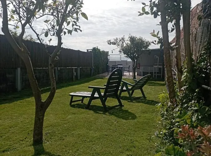 Vivienda Con Jardin Y Acceso A Pequena Playa * O Grove